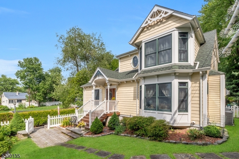 Property Photo:  487 Mount Pleasant Ave  NJ 07424 