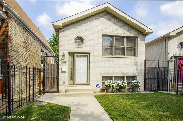 Property Photo:  1525 N Ridgeway Avenue  IL 60651 