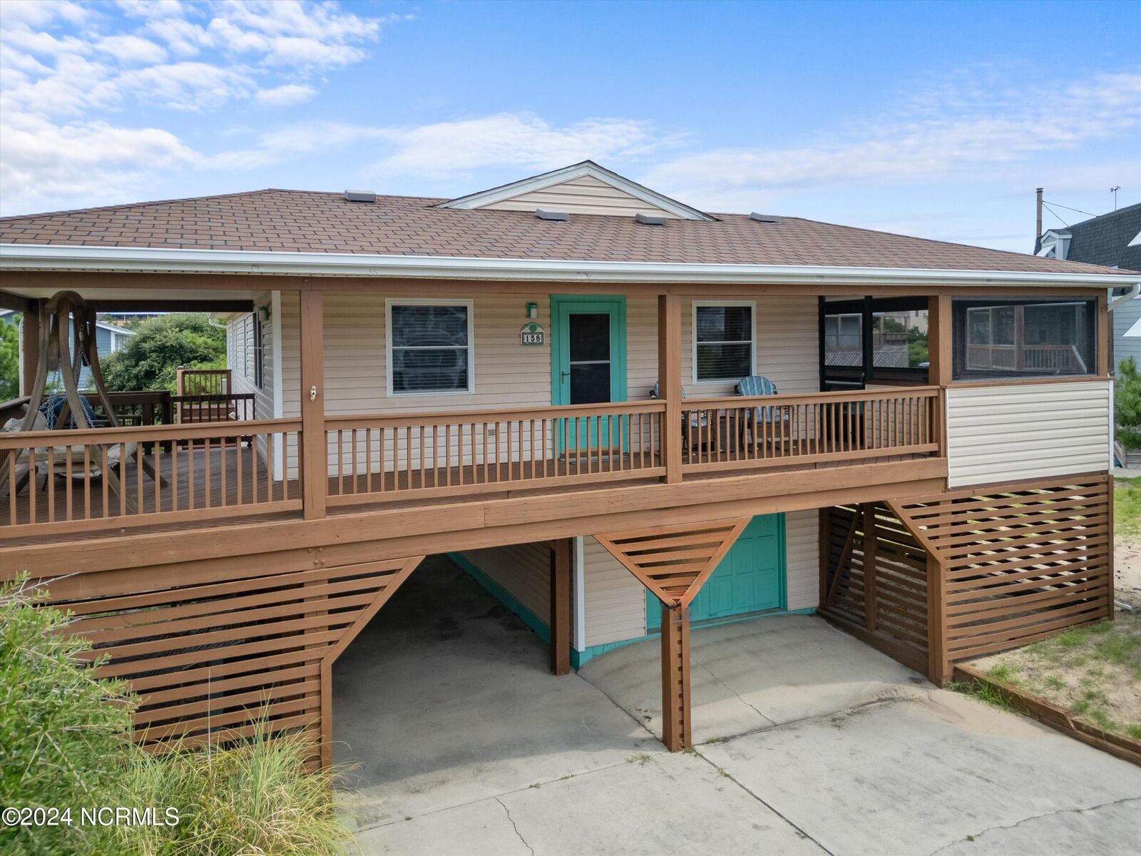 Property Photo:  138 Bayberry Drive  NC 27949 