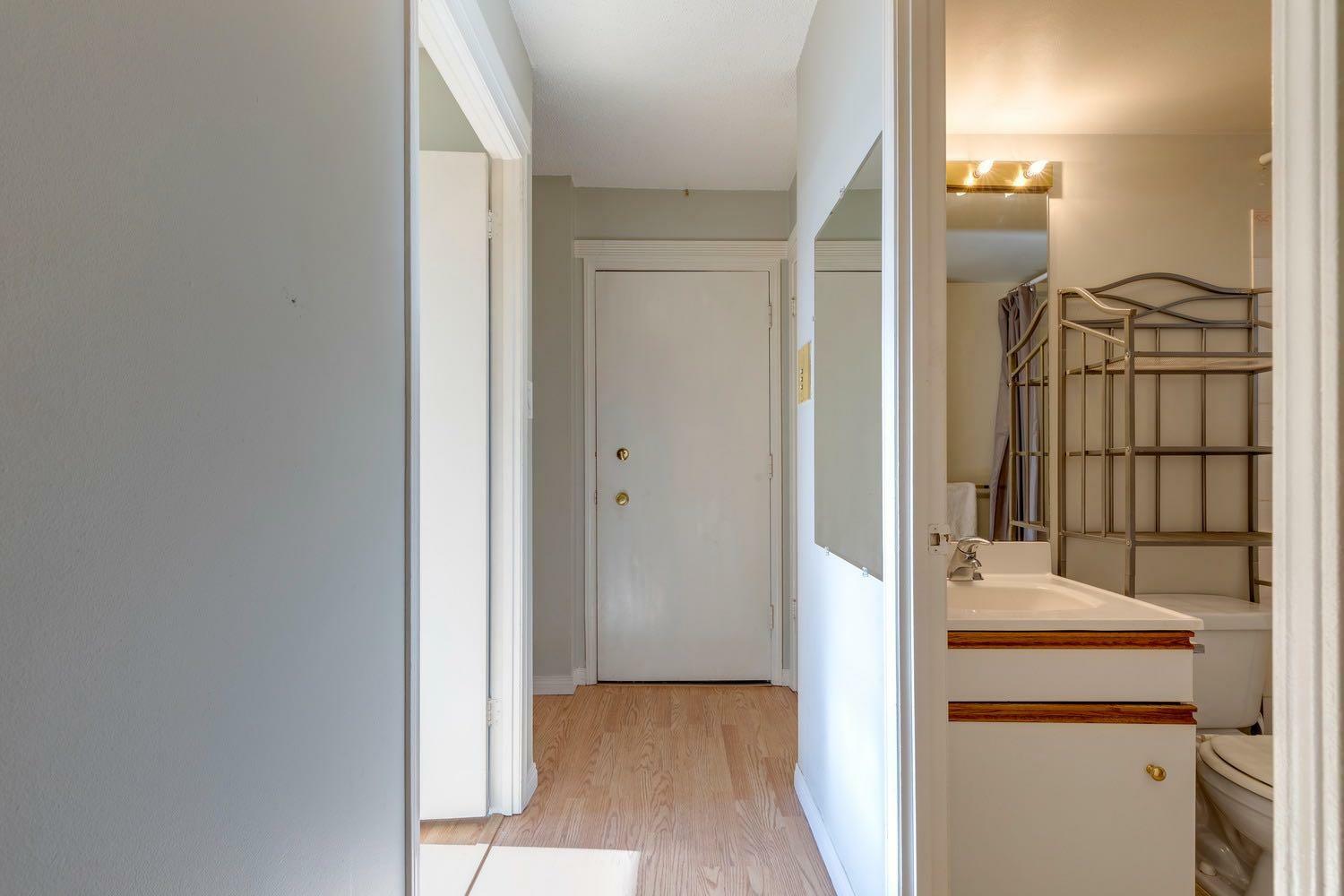 Property Photo:  313 20 Avenue SW 403  AB T2S 0E6 