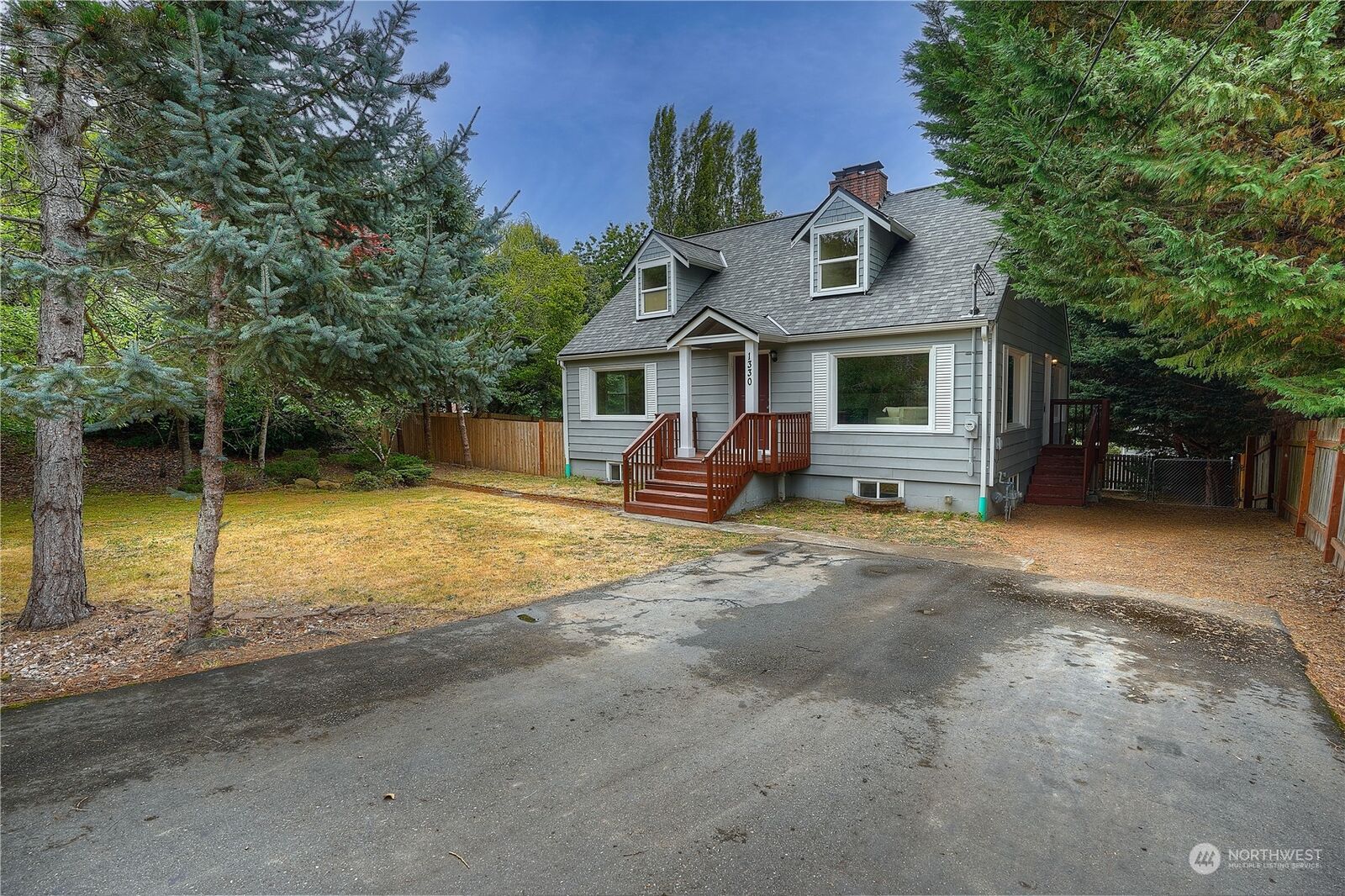 Property Photo:  1330 Pottery Avenue  WA 98366 