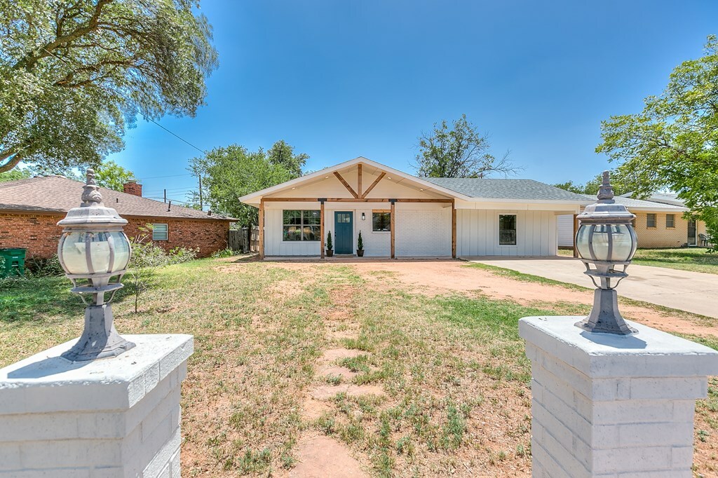 Property Photo:  3351 Clark Dr  TX 76904 