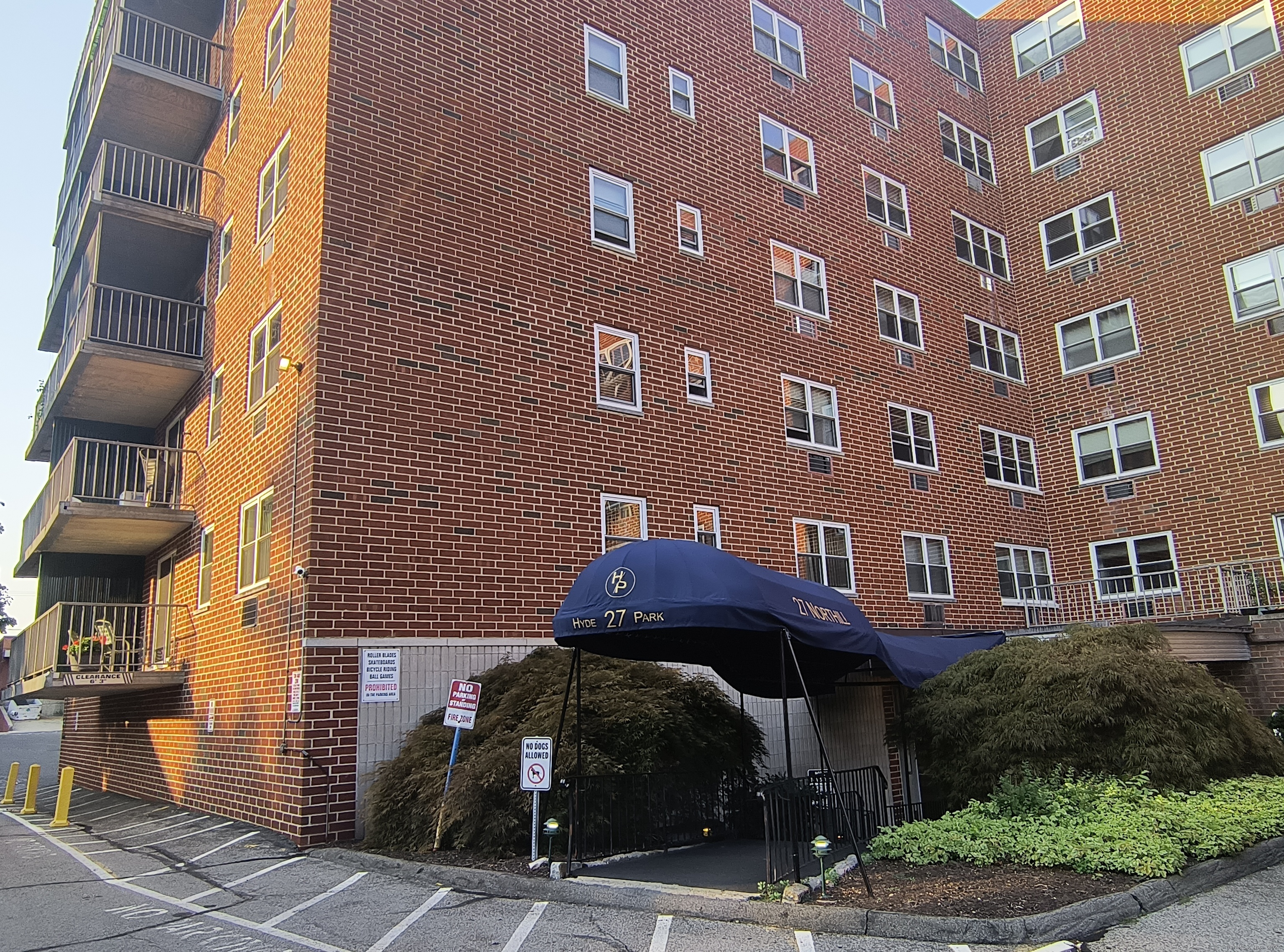 27 Northill Street Apt 6G  Stamford CT 06907 photo