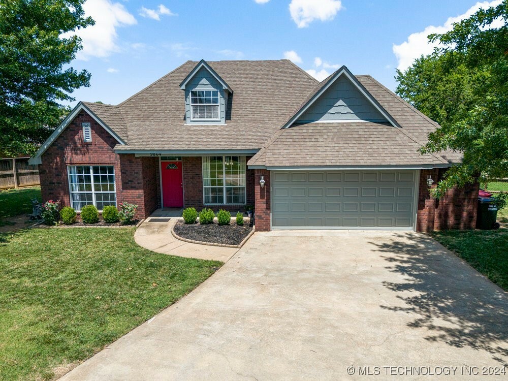 Property Photo:  9804 N 99 Court E  OK 74055 