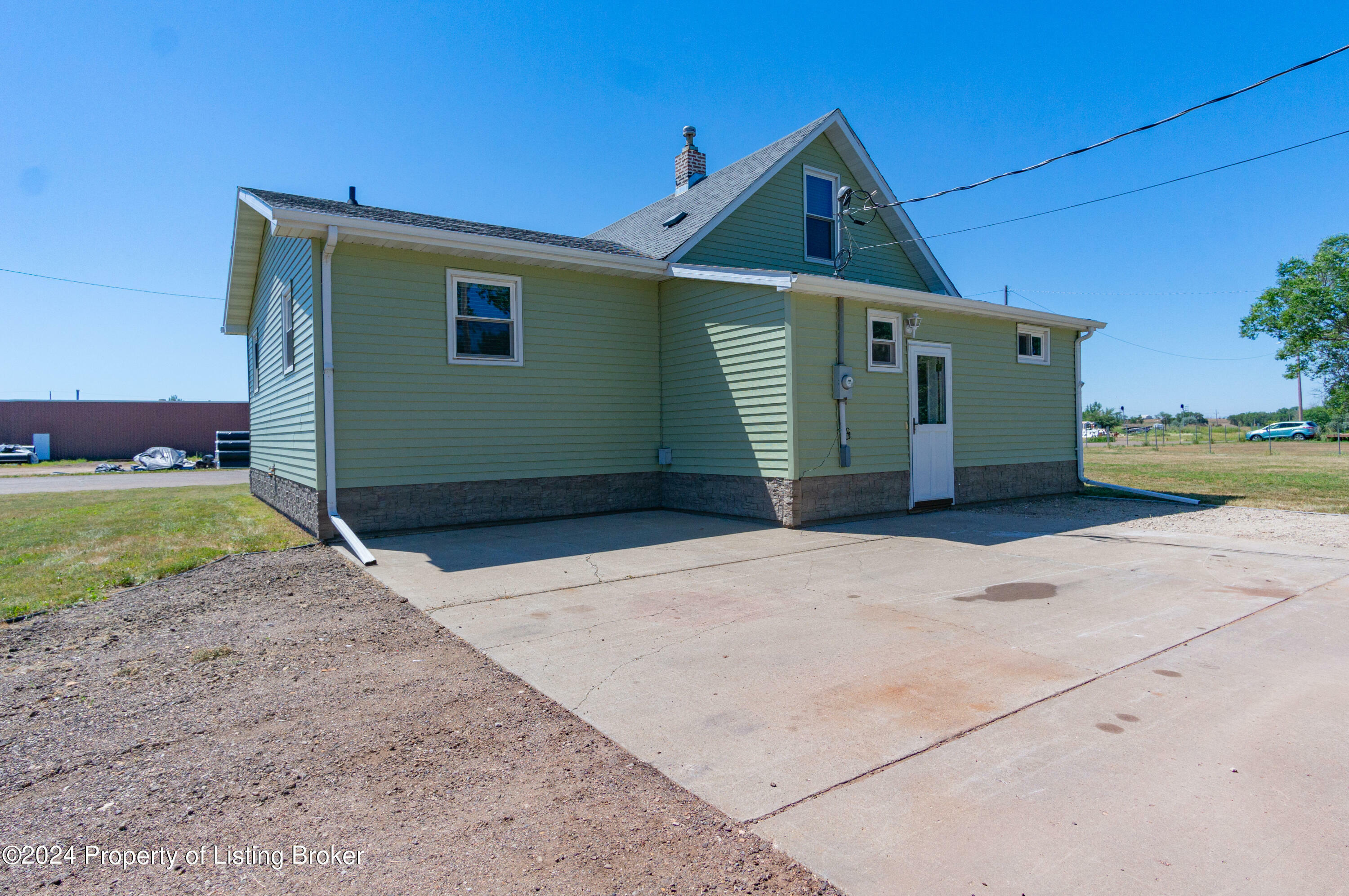 Property Photo: 501 Roland Avenue NW ND 58655