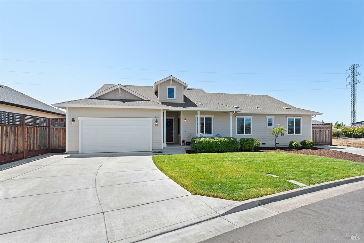 Property Photo:  114 Oxford Court  CA 95403 