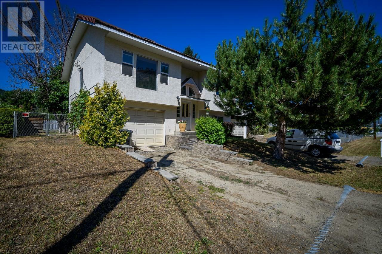 4493 Cammeray Drive  Kamloops BC V2H 1N2 photo