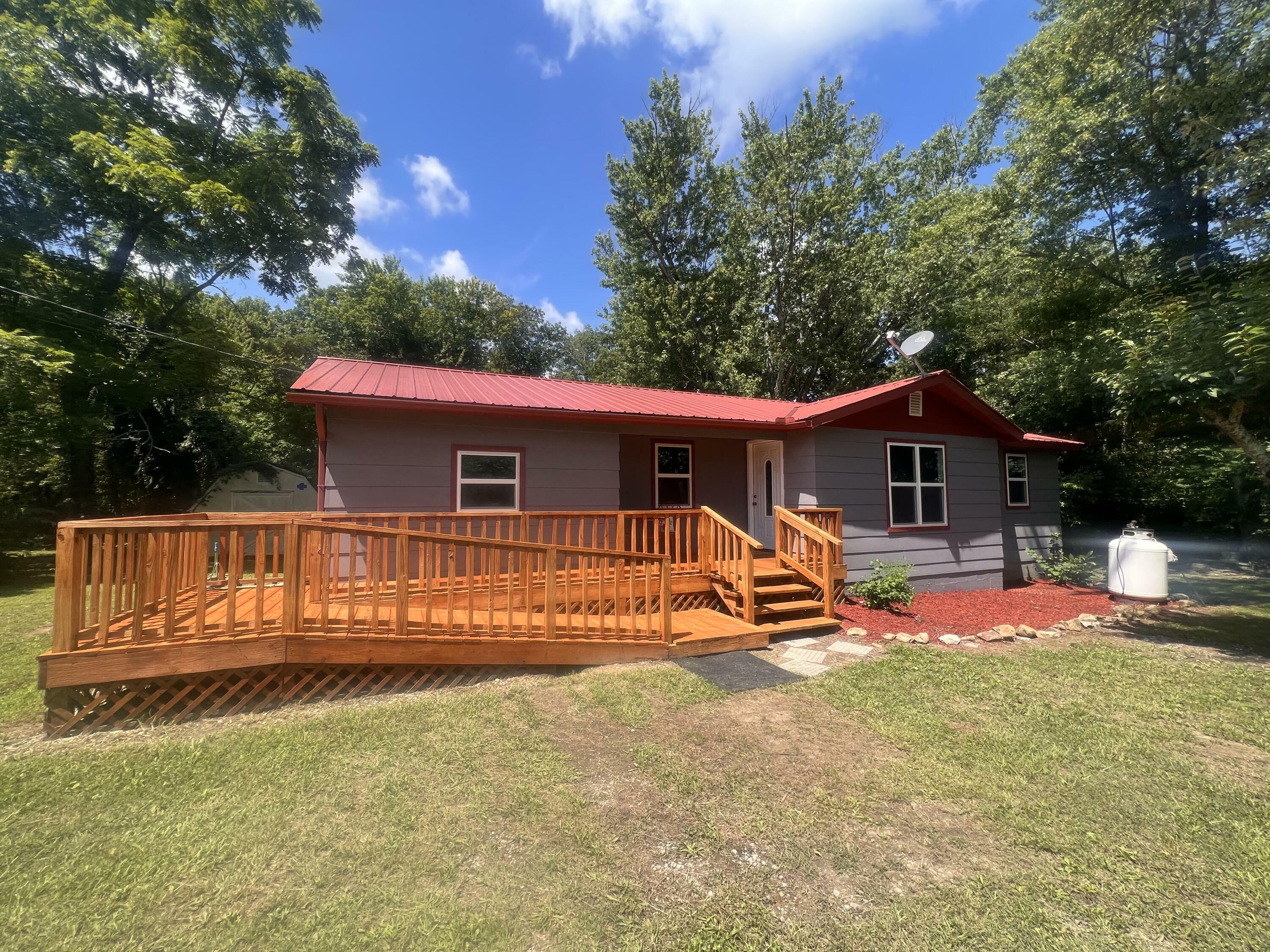 Property Photo:  81 County Rd 169  AL 35979 