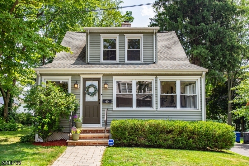 Property Photo:  49 Cleveland Ave  NJ 07960 