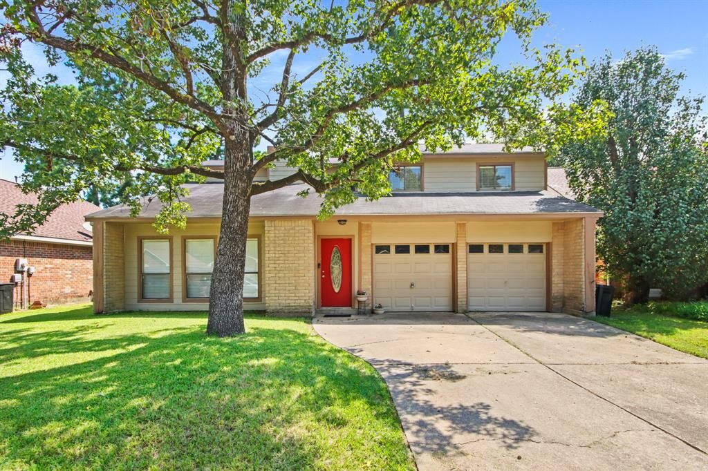Property Photo: 22702 Tree House Lane TX 77373