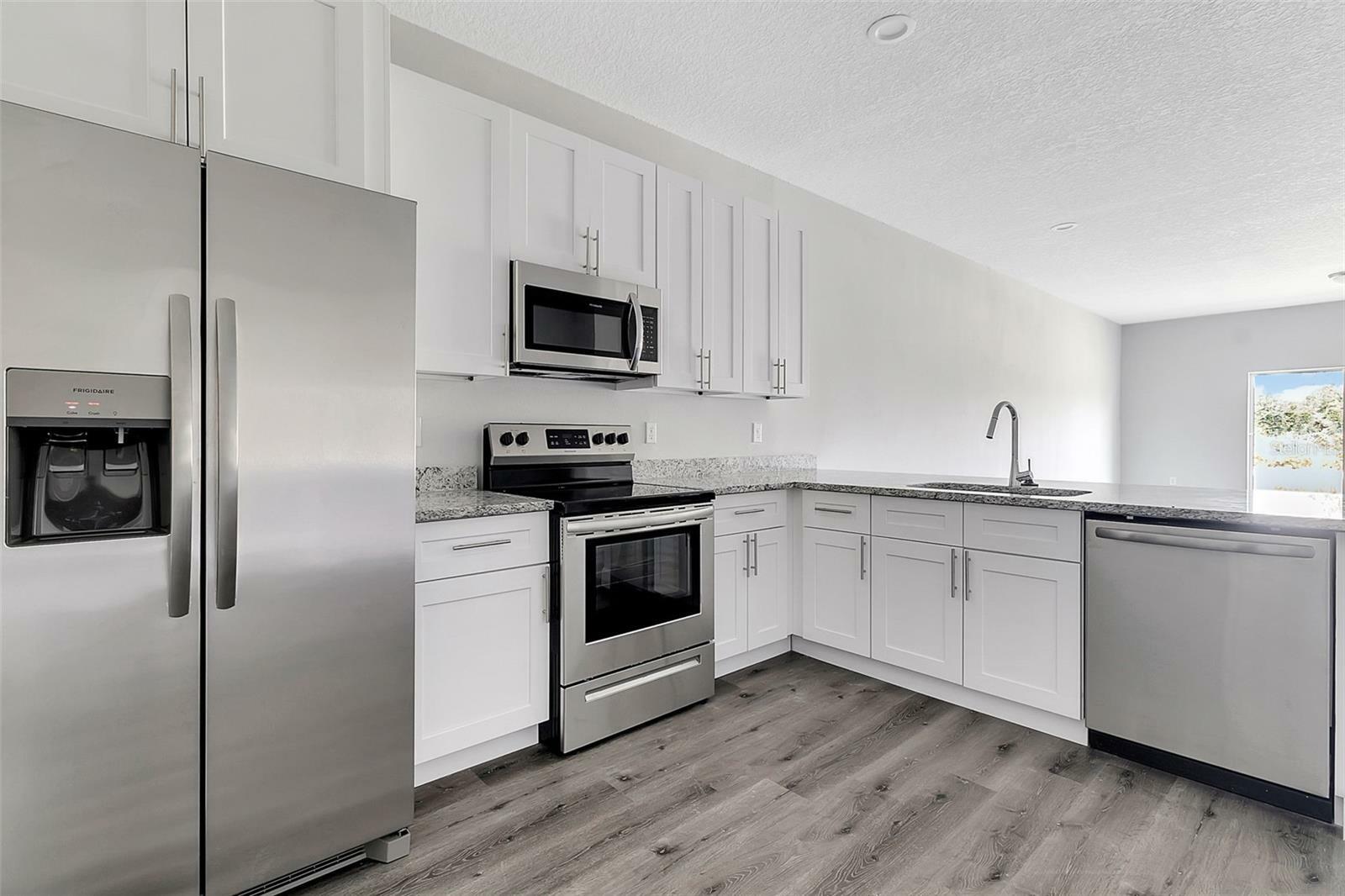 Property Photo:  10420 Port Everglades Street  FL 33981 