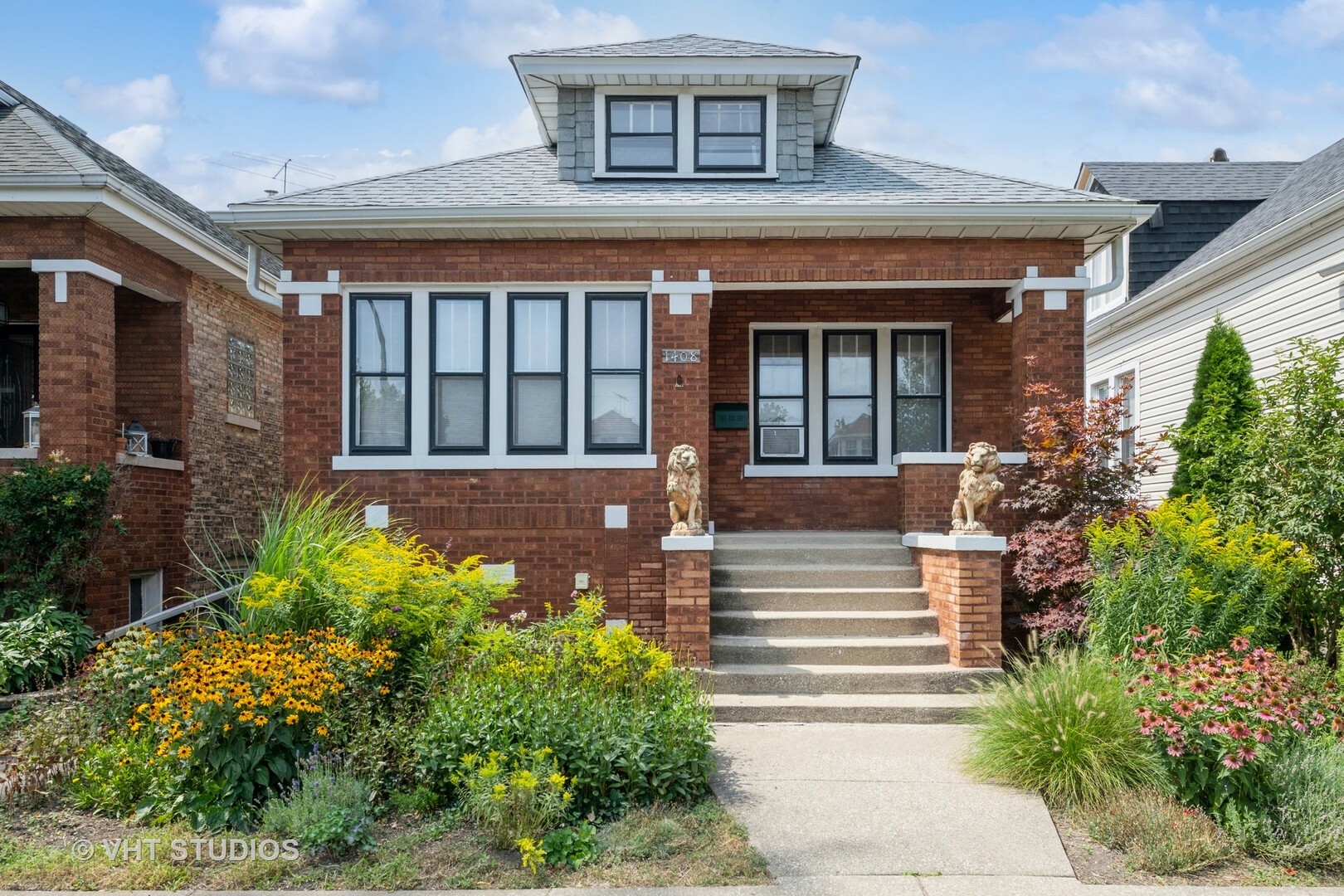 Property Photo:  1408 S Lombard Avenue  IL 60402 