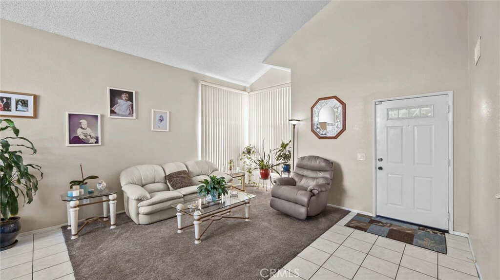 Property Photo:  515 Ventura Avenue  CA 92879 