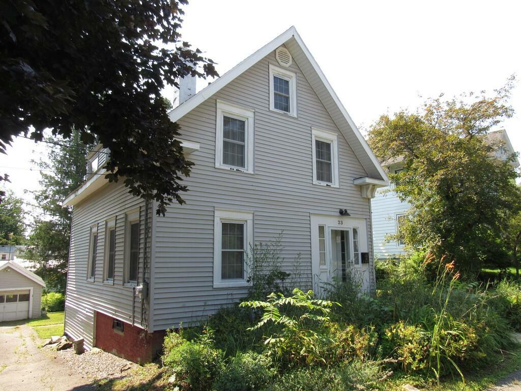 Property Photo:  23 Pond Street  ME 04473 