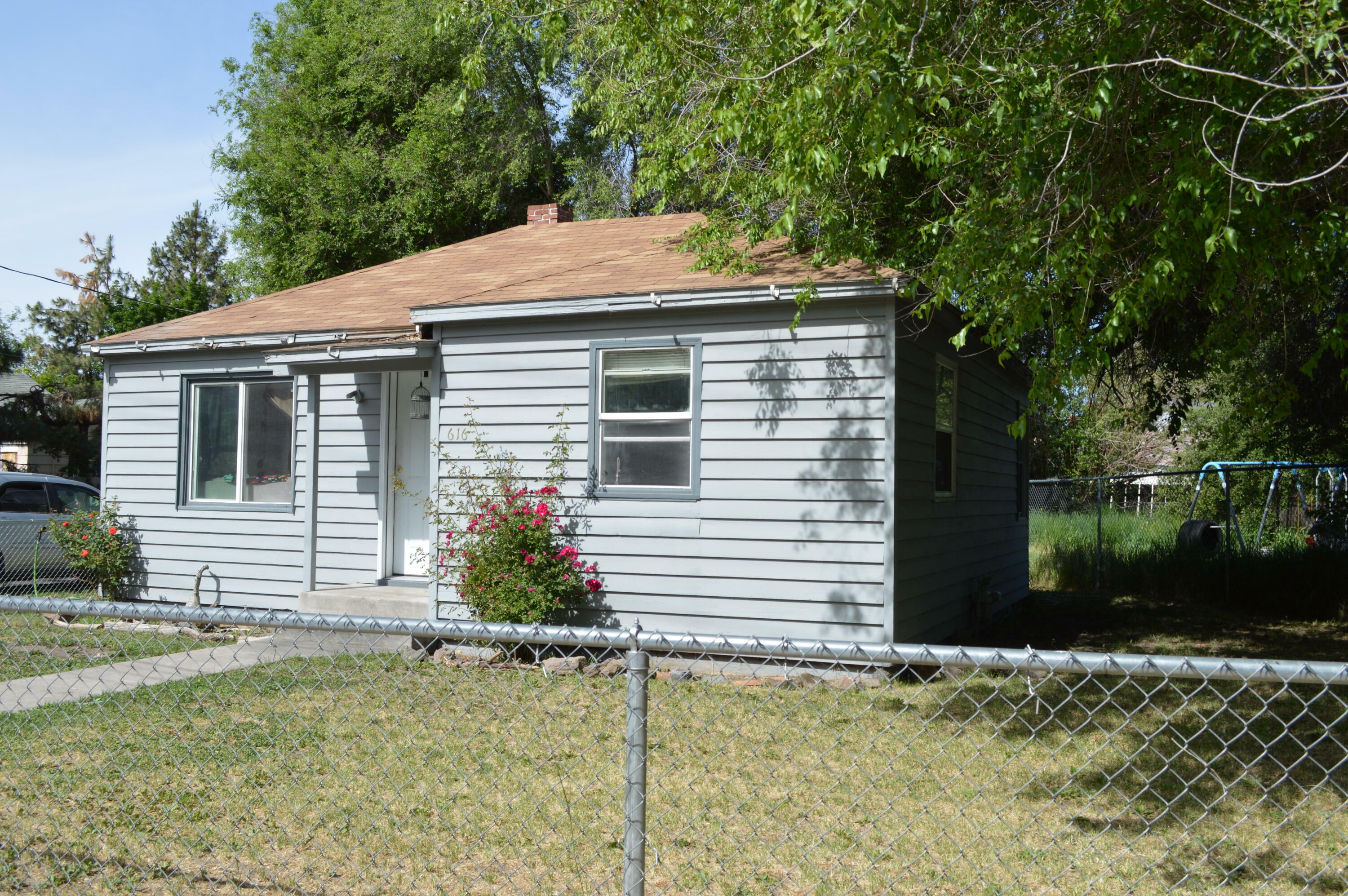 Property Photo:  2554 Orchard Avenue  OR 97601 