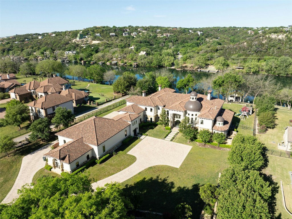 Property Photo: 14132 Flat Top Ranch Road TX 78732