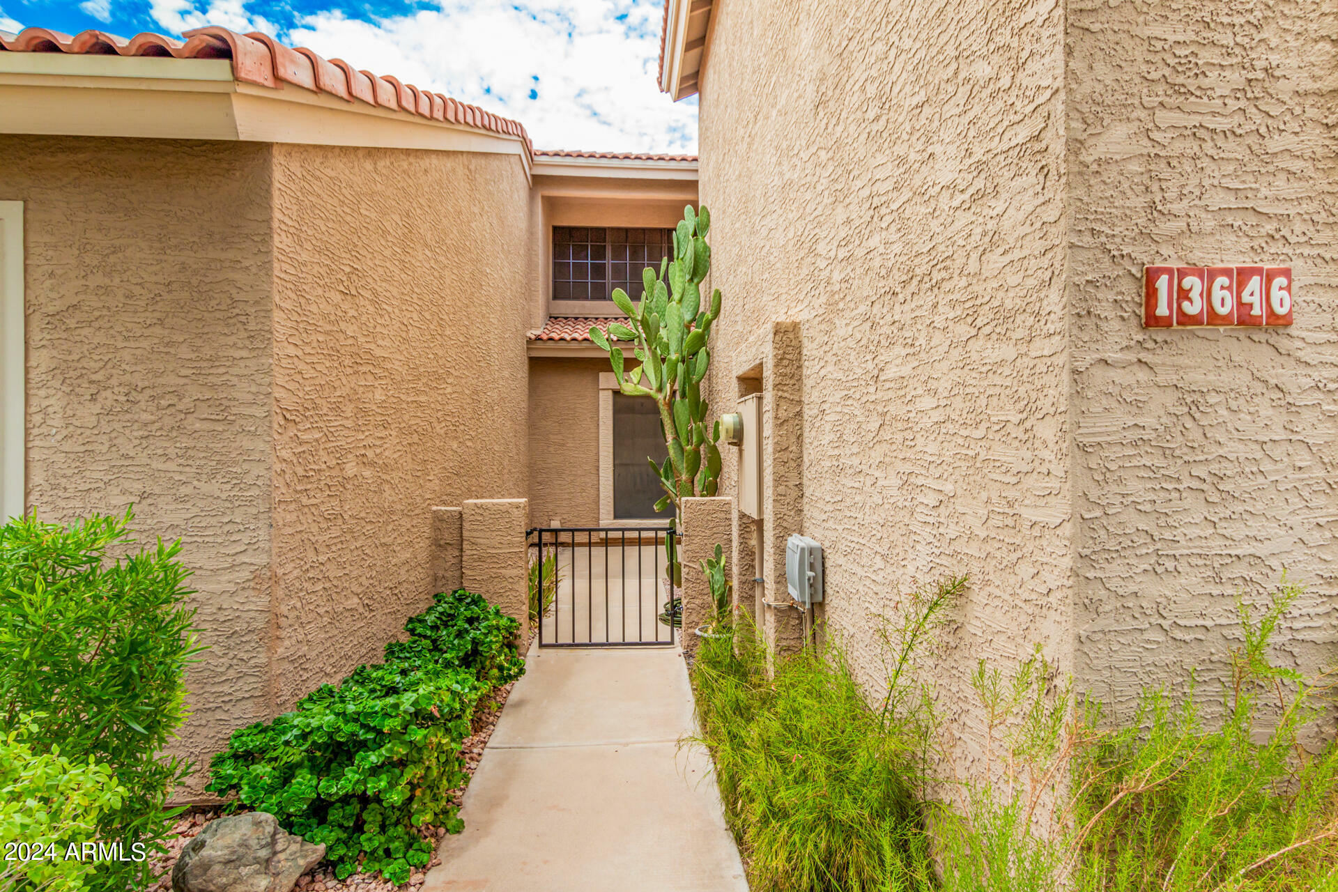 Property Photo:  13646 S 42nd Place  AZ 85044 