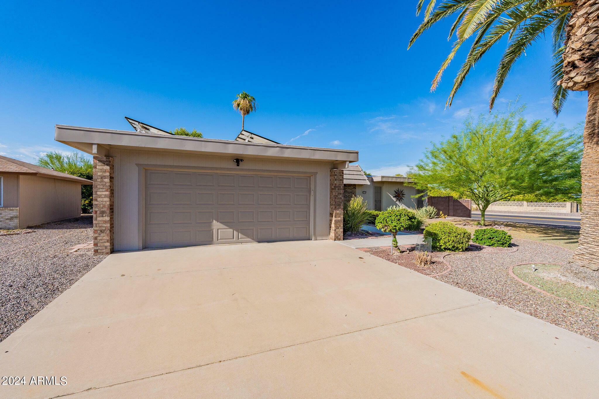 10702 W Manzanita Drive  Sun City AZ 85373 photo