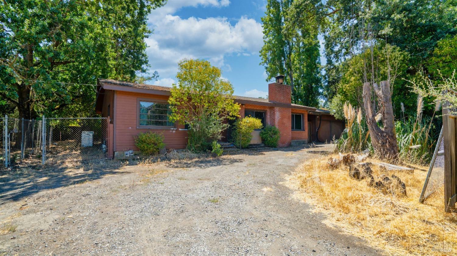 Property Photo:  1280 Petaluma Boulevard  CA 94952 