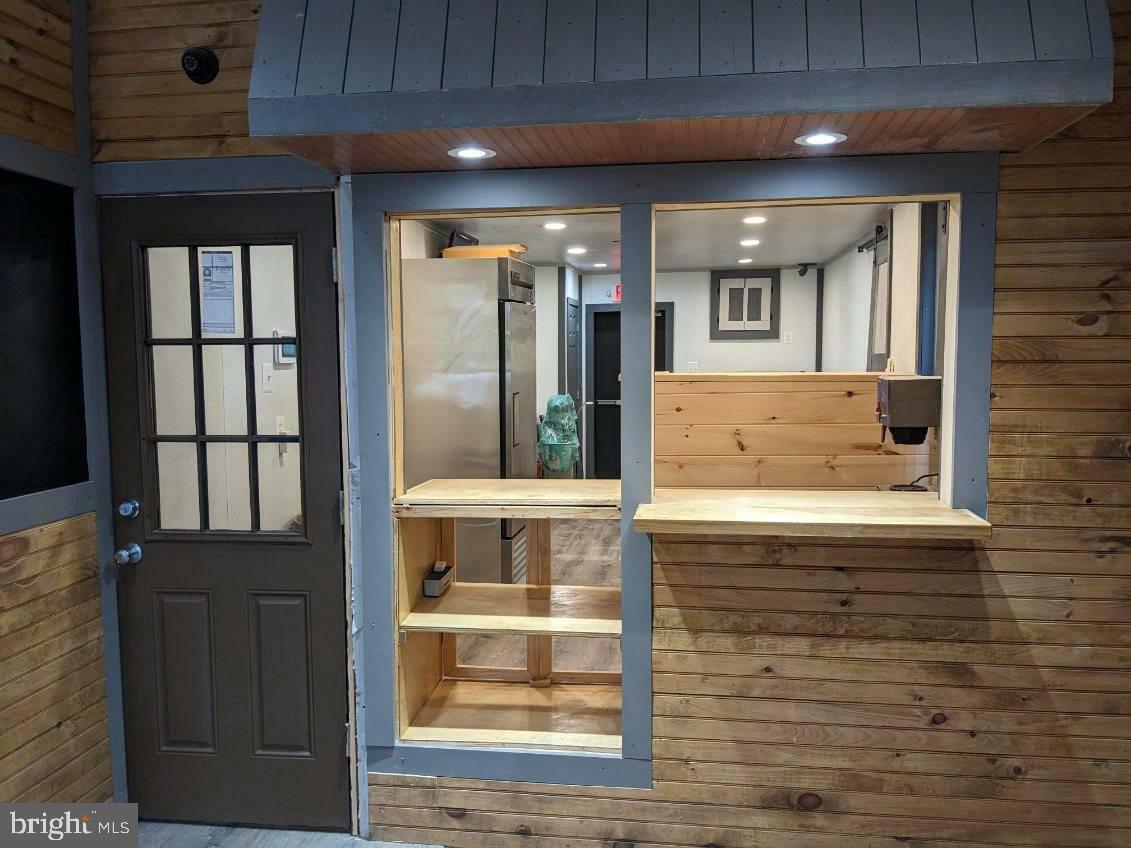 Property Photo: 400 E Allegheny Avenue PA 19134
