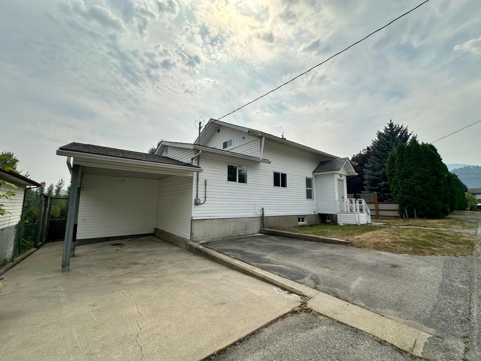 Property Photo:  314 Fir Street  BC V1N 2E2 