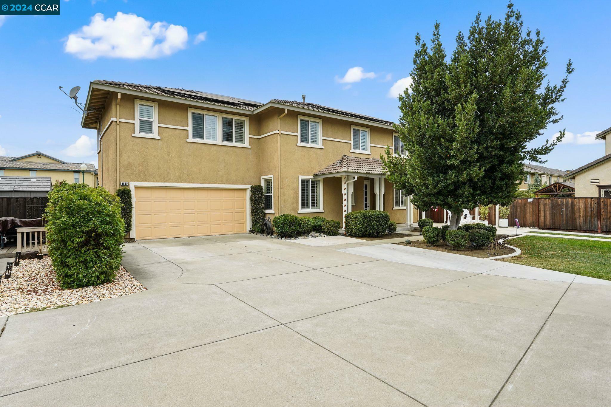 Property Photo:  1042 Barnsbury Court  CA 95687 