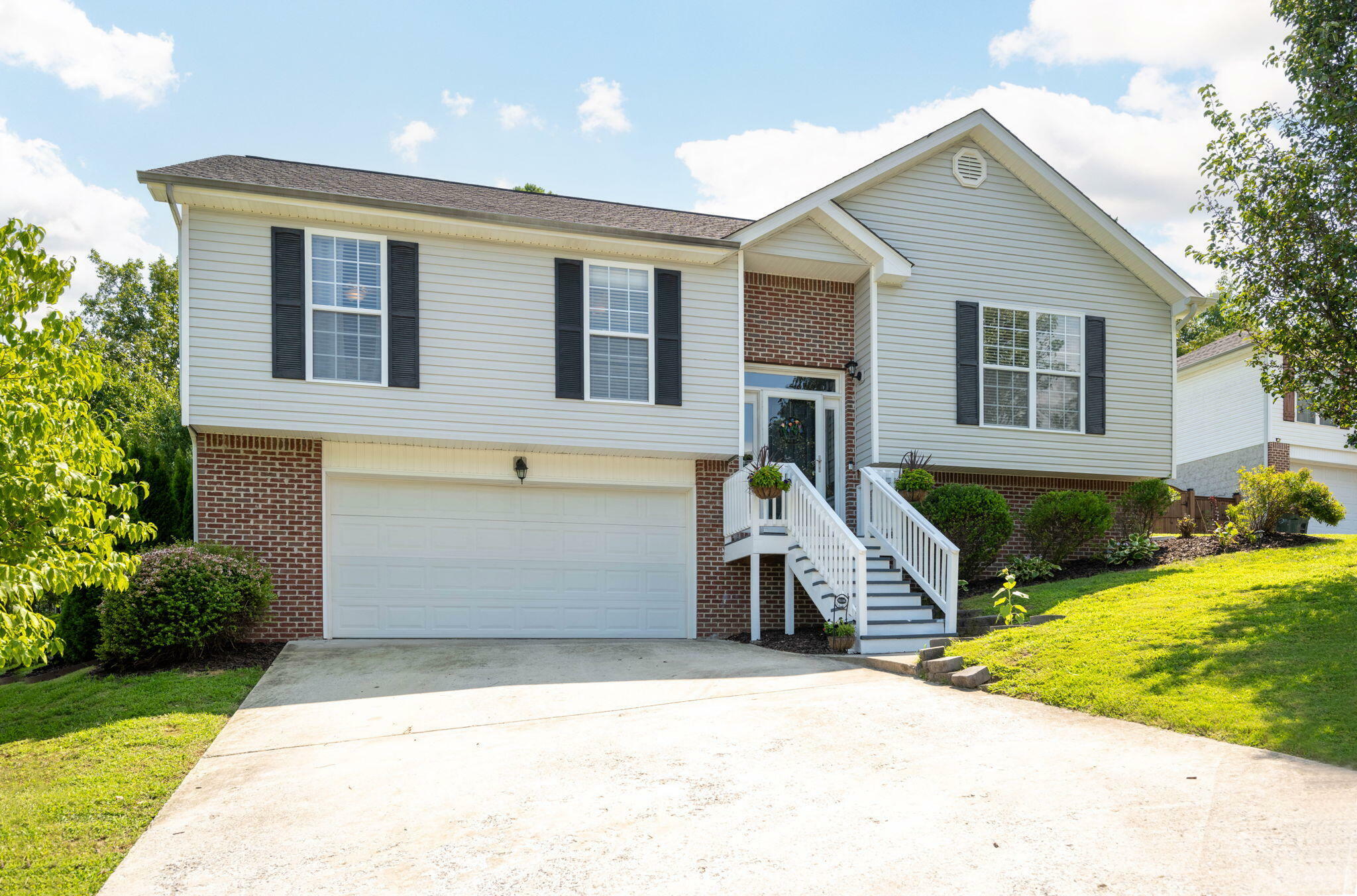 Property Photo:  1834 Sassafras Ln  TN 37379 