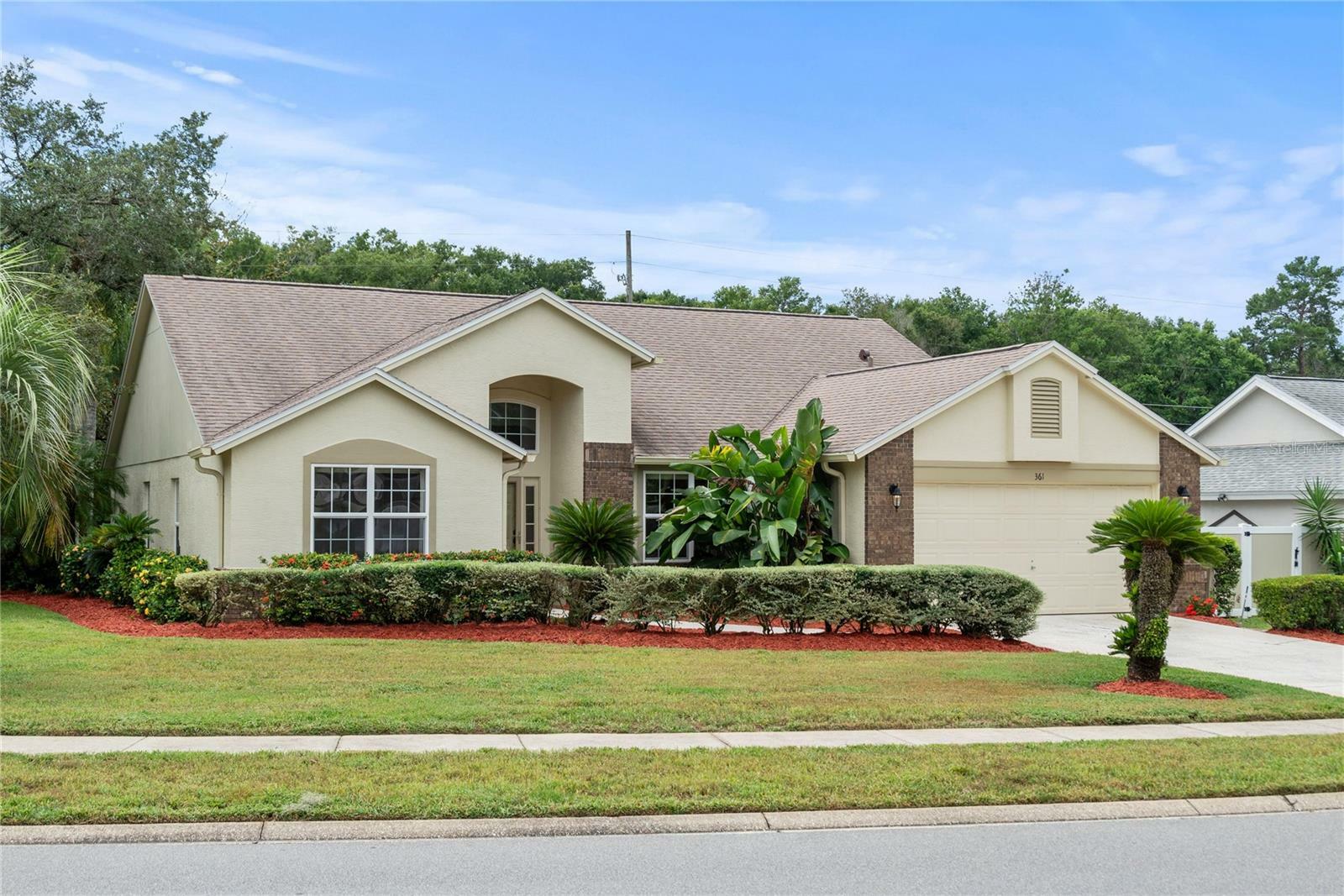 Property Photo:  361 Oak Leaf Circle  FL 32746 