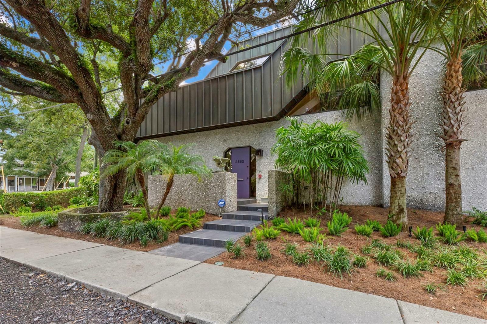 Property Photo:  2552 W Palm Drive  FL 33629 