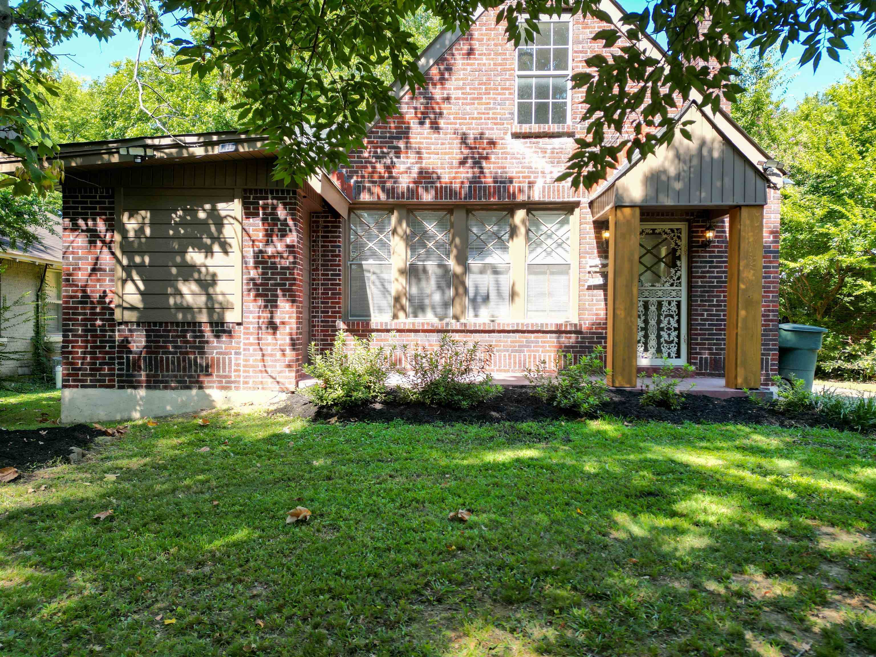 Property Photo:  745 N Auburndale St  TN 38107 