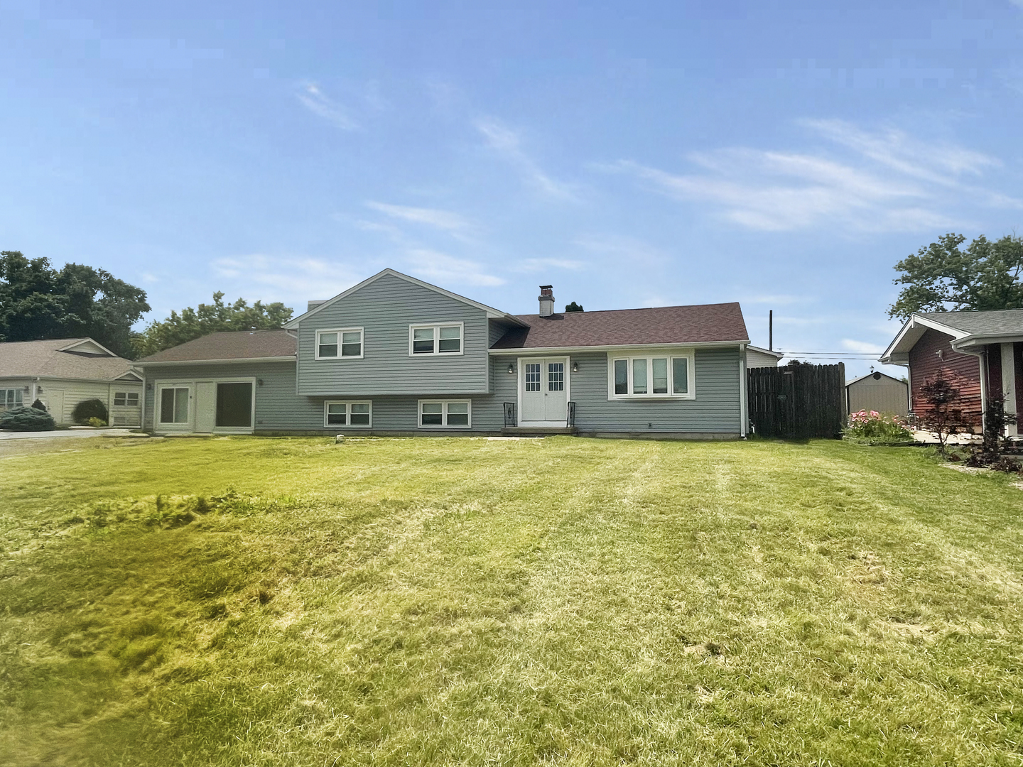 Property Photo:  320 Barron Boulevard  IL 60030 