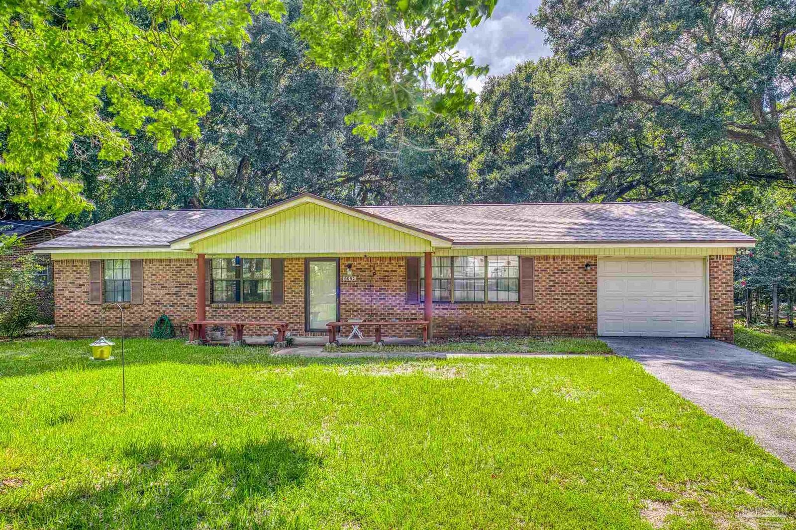 Property Photo:  6052 Moss Ln  FL 32505 