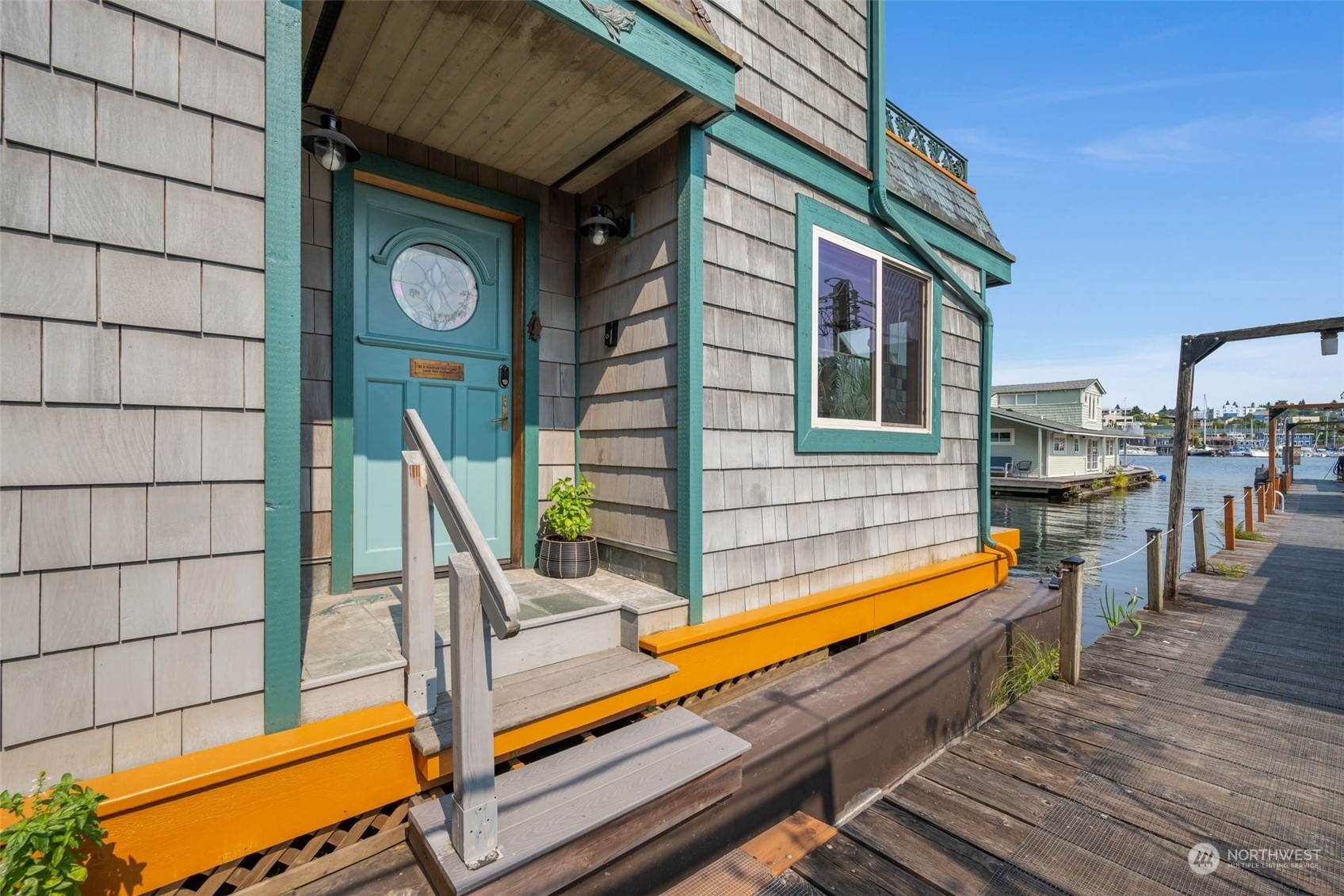 Property Photo:  2770 Westlake Avenue N 1  WA 98109 