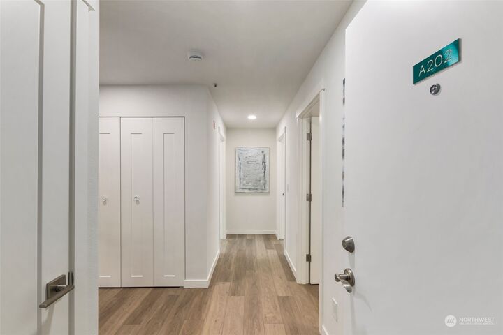 Property Photo:  14251 73rd Ave NE A202  WA 98034 