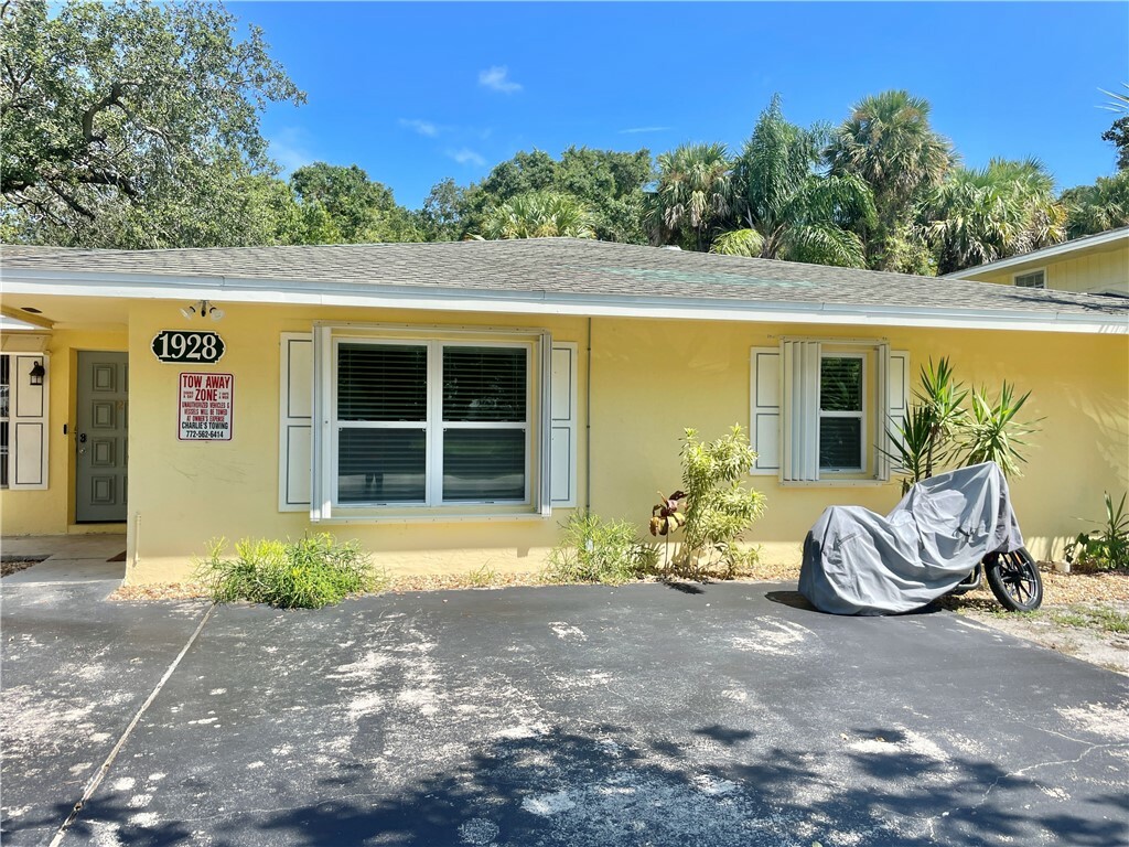 1928 9th Avenue 1  Vero Beach FL 32960 photo