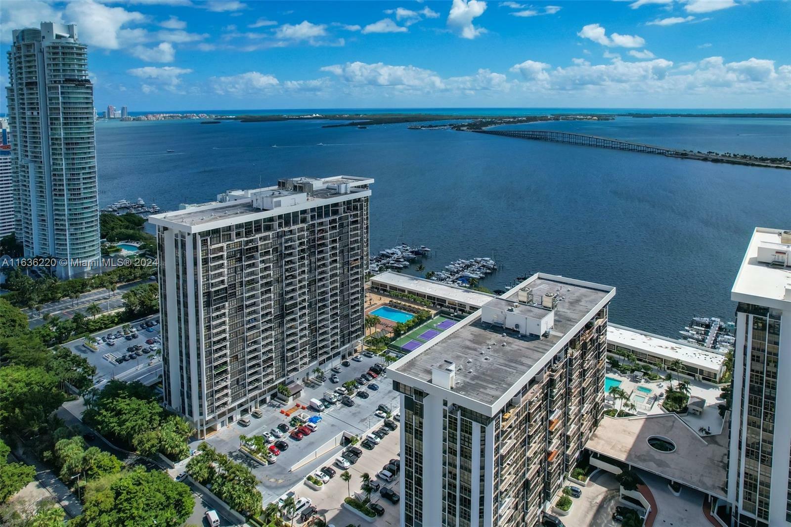 Property Photo:  1901 Brickell Ave B1408  FL 33129 