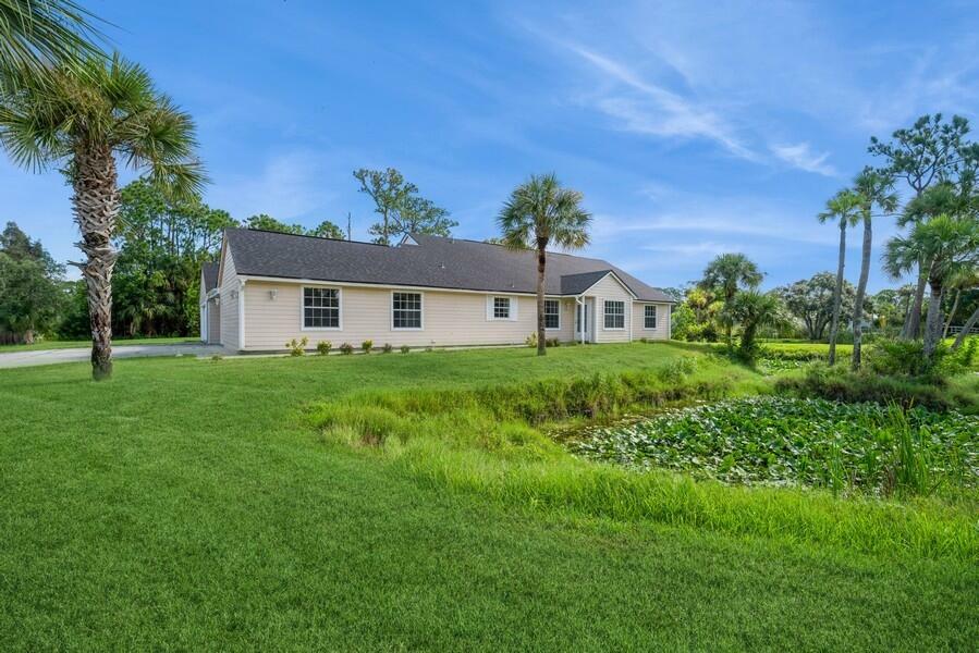 Property Photo:  1854 Timbers West Boulevard  FL 32955 