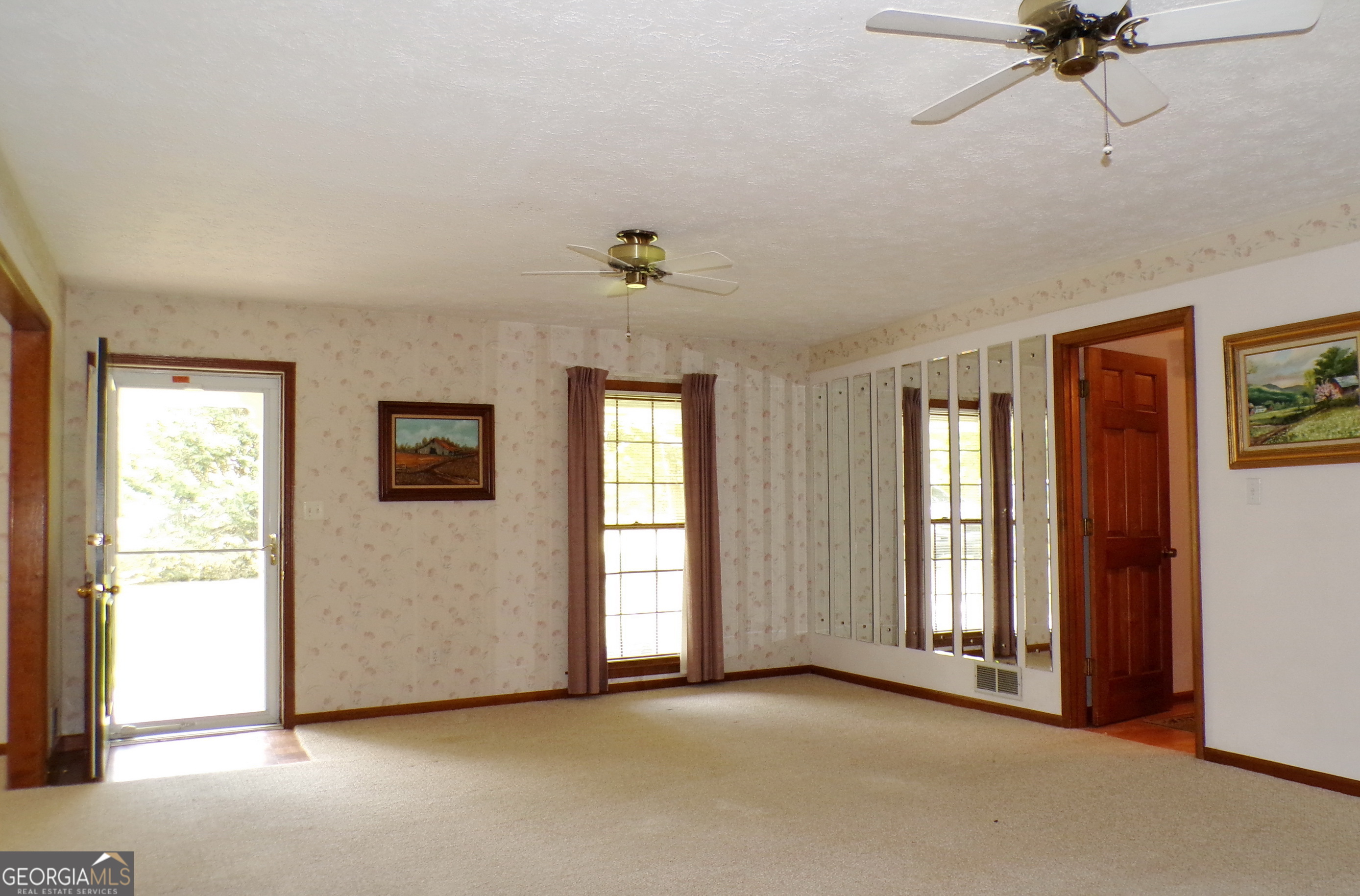 Property Photo:  20 Dogwood Lane  GA 30014 