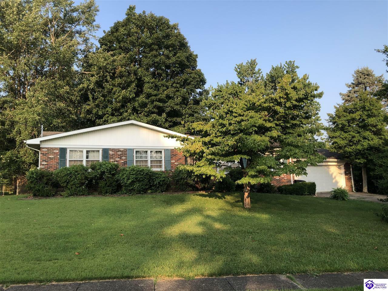 Property Photo:  315 Eastern Drive  KY 40160 