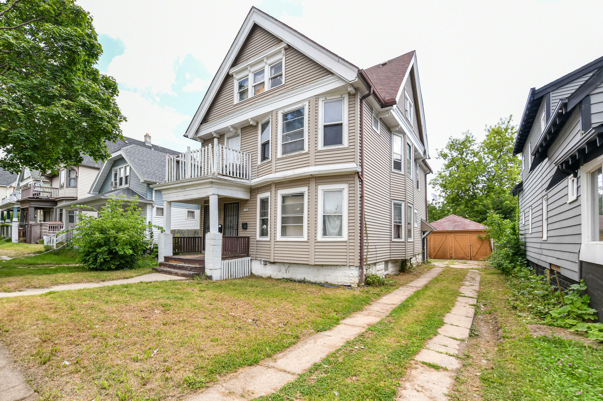 Property Photo:  3256 N 17th St 3258  WI 53206 