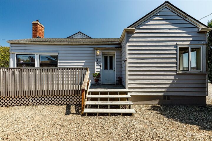 Property Photo:  307 S Main Street  WA 98239 