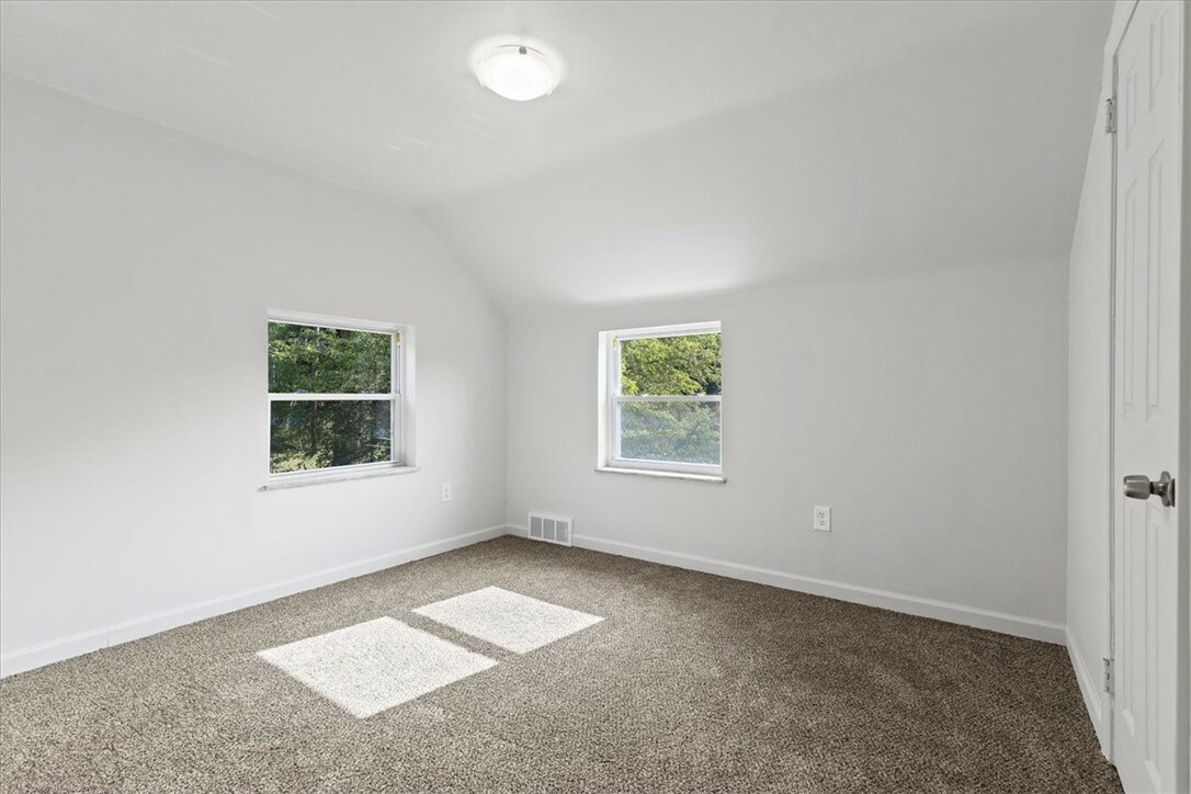 Property Photo:  324 Iris  PA 15235 