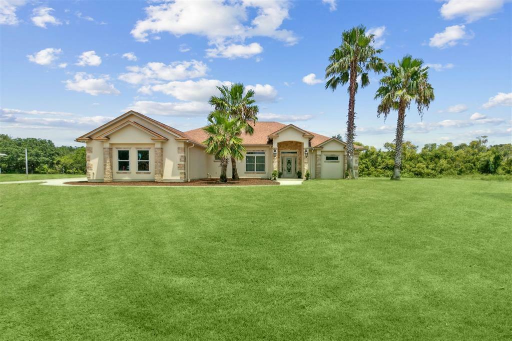 Property Photo:  9227 Woodsman Cove Lane  FL 32226 