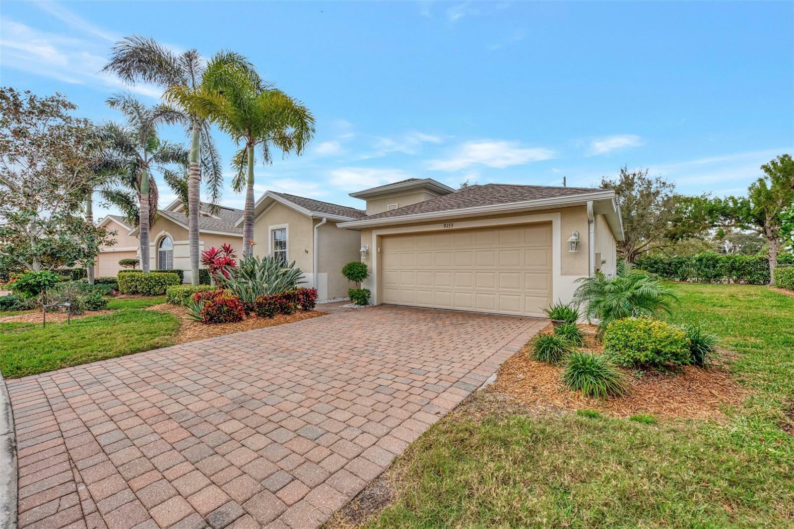 Property Photo:  9155 Coachman Drive  FL 34293 