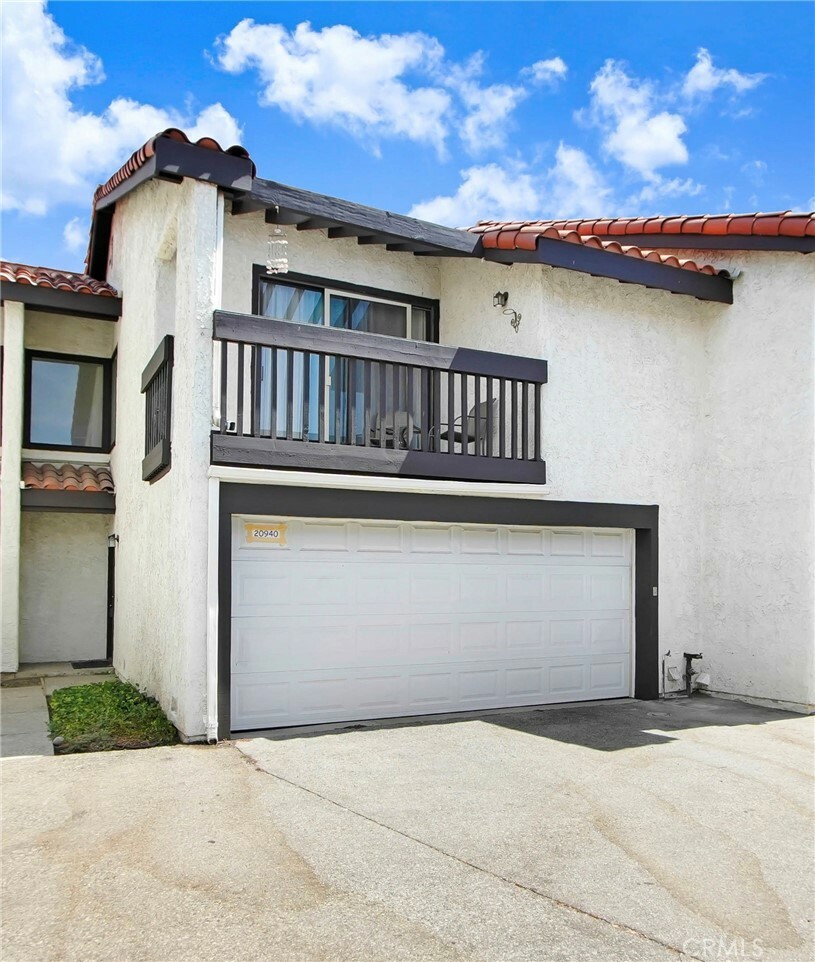 Property Photo:  20940 Judah Lane 17  CA 91321 