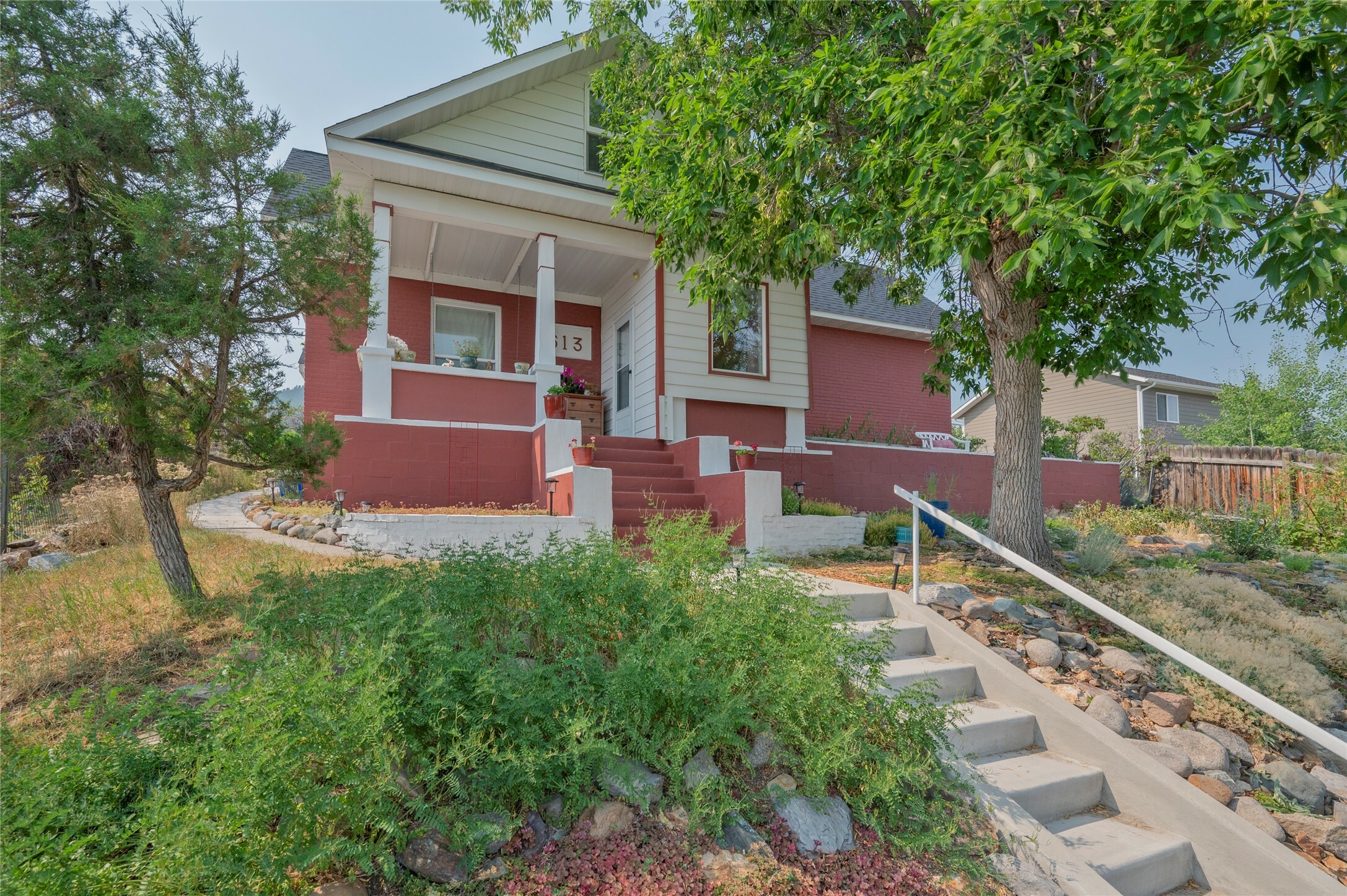 Property Photo:  613 Highland Street  MT 59601 