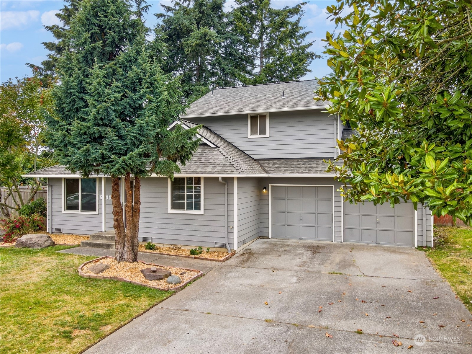 Property Photo:  6500 73rd Place NE  WA 98270 