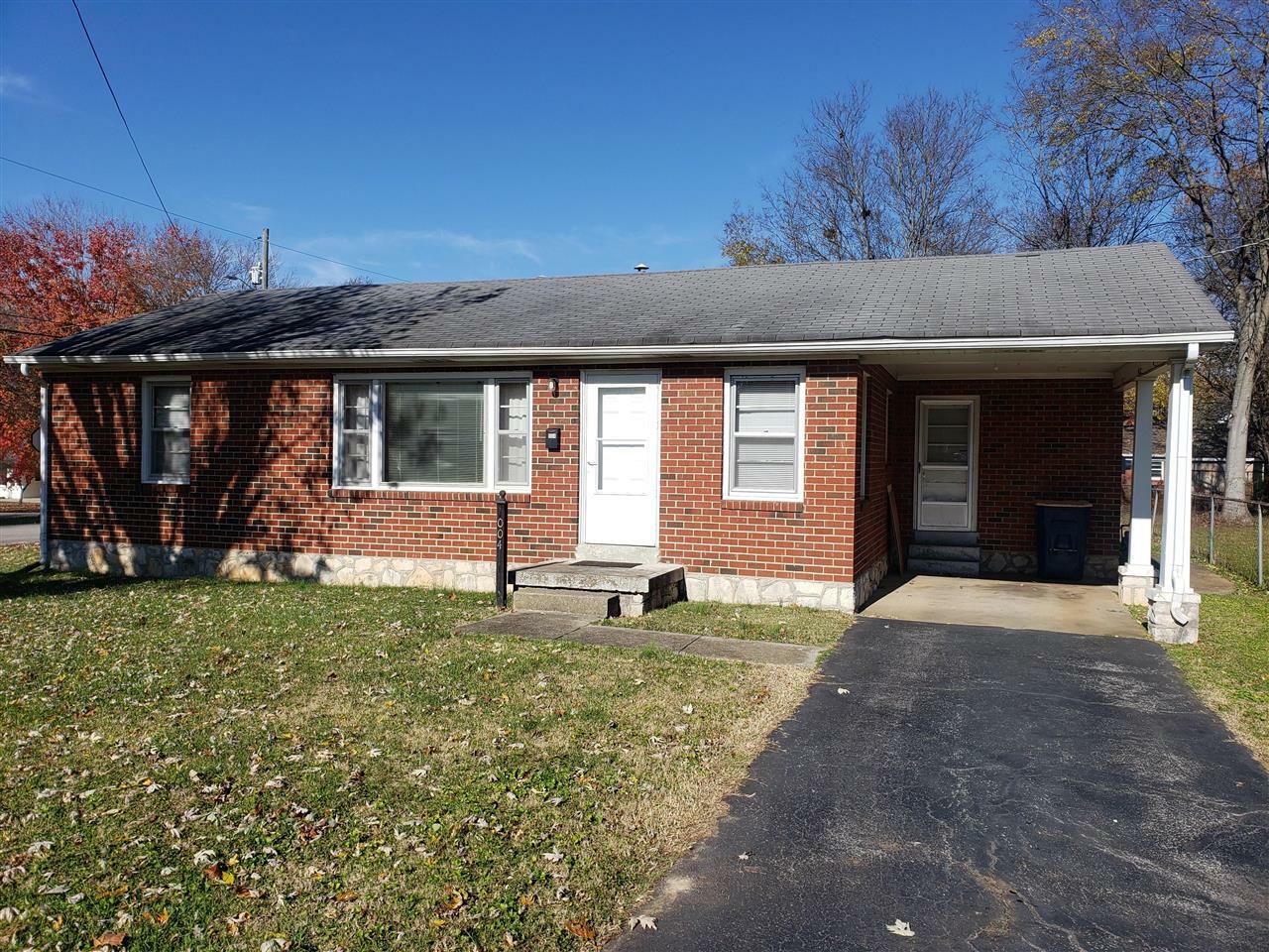 Property Photo:  1004 Blake Way  KY 42101 