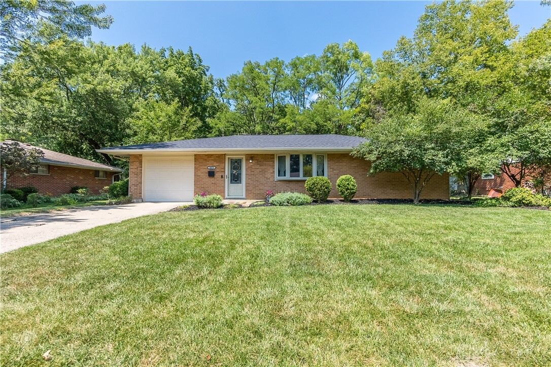 Property Photo: 3079 Armen Avenue OH 45432