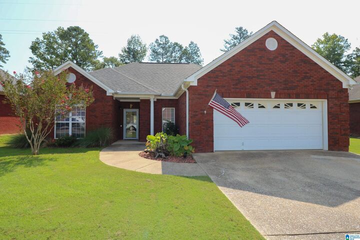 127 Garden Court  Lincoln AL 35096 photo